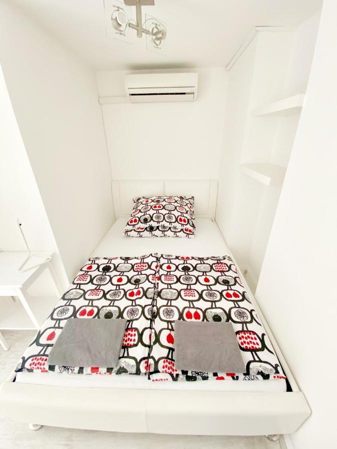 Loft With Rooftop And Free Parking In Garage Budapest Exterior photo