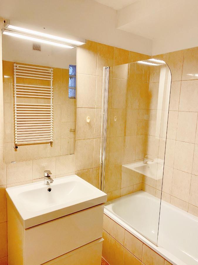 Loft With Rooftop And Free Parking In Garage Budapest Exterior photo
